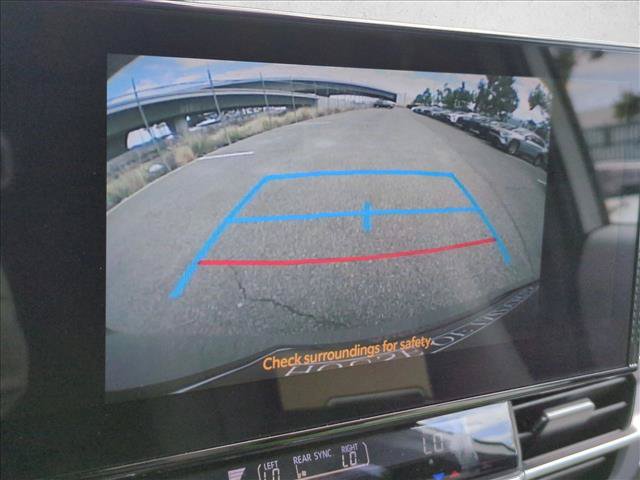 Used 2025 Toyota Sienna XLE FWD image 13