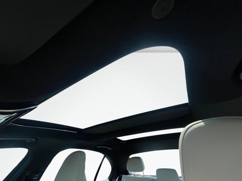 New 2026 Mercedes-Benz C 300 4MATIC Sedan image 46