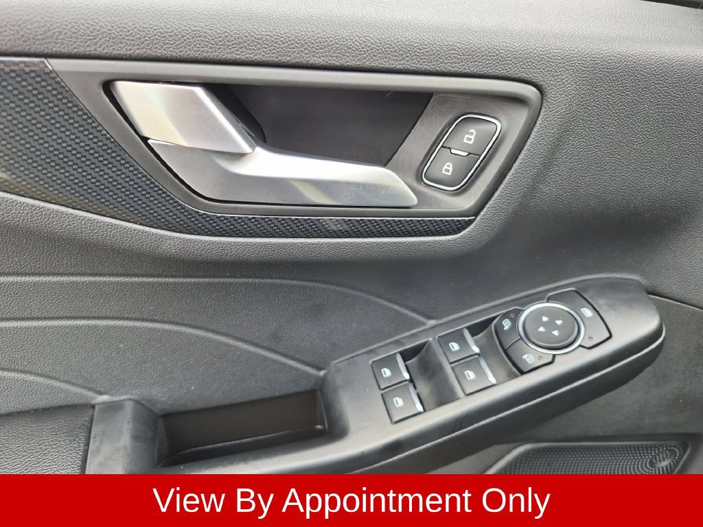 Used 2025 Ford Escape ST-Line FWD image 13