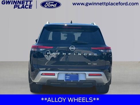 Used 2022 Nissan Pathfinder SL image 6