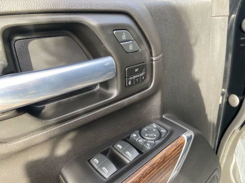 Used 2020 Chevrolet Silverado 3500 High Country image 21