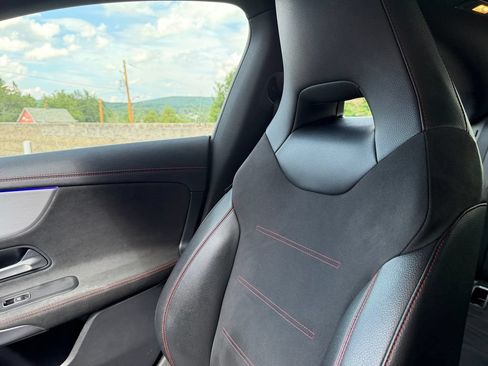 Used 2021 Mercedes-Benz CLA 35 AMG 4MATIC image 21