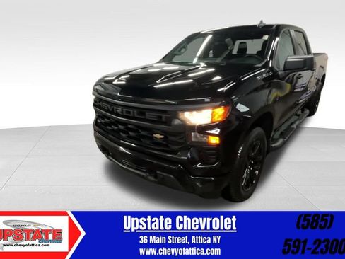 Used 2024 Chevrolet Silverado 1500 Custom image 1