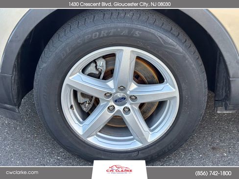 Used 2017 Ford Explorer XLT w/ Equipment Group 202A image 33