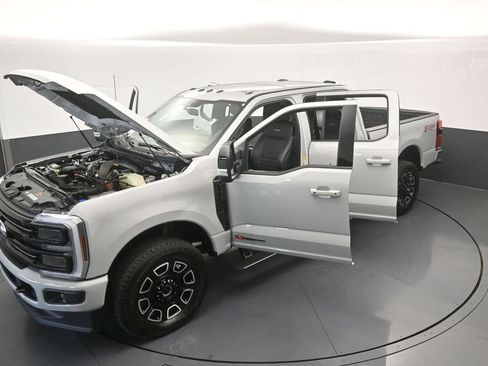 Used 2026 Ford F350 Platinum w/ FX4 Off-Road Package AWD/4WD image 80