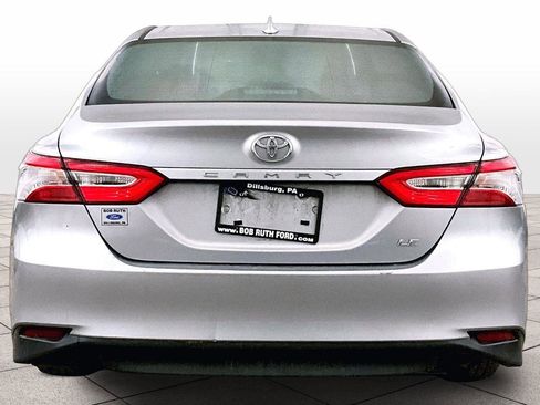 Used 2020 Toyota Camry LE image 4