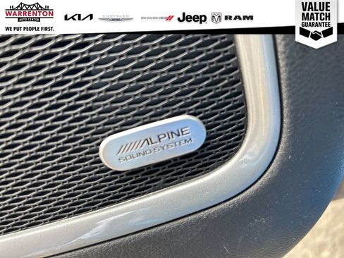 Used 2022 Jeep Compass Latitude w/ Sun and Sound Group AWD/4WD image 13