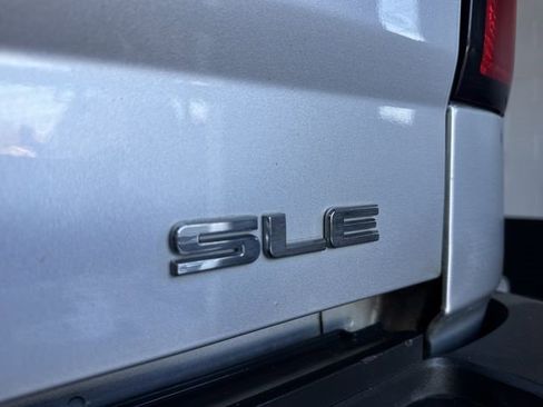 Certified 2018 GMC Sierra 2500 SLE w/ SLE Preferred Package image 31