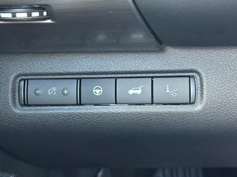 New 2025 Nissan Pathfinder Platinum w/ Cargo Package image 32