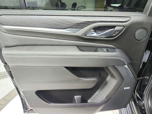 Used 2021 GMC Yukon XL Denali image 39