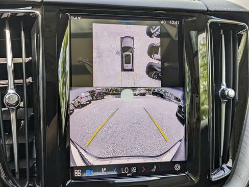 New 2025 Volvo XC60 B5 Ultra w/ Climate Package AWD/4WD image 22