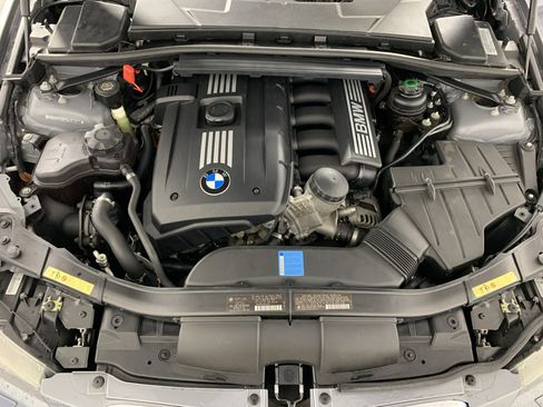 Used 2009 BMW 328i xDrive Sedan AWD/4WD image 11