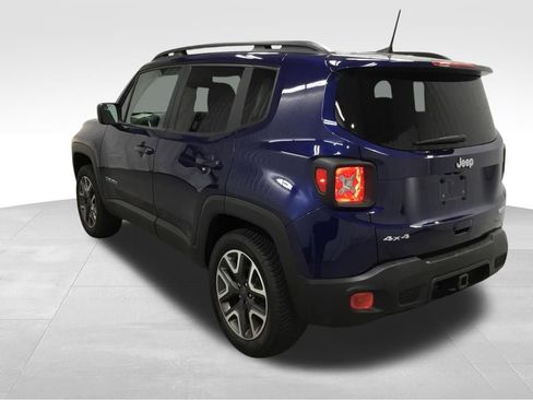 Used 2018 Jeep Renegade Latitude w/ Cold Weather Group AWD/4WD image 29