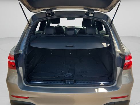 Used 2019 Mercedes-Benz GLC 300 image 5
