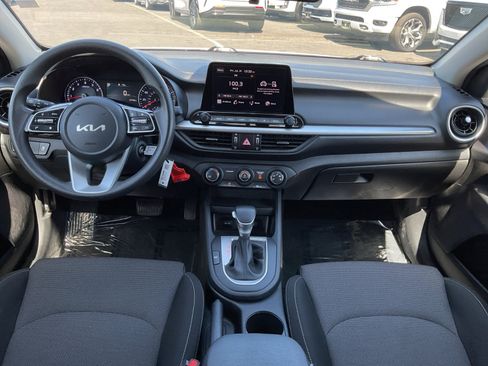 Used 2024 Kia Forte LXS FWD image 13