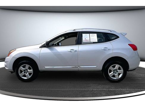 Used 2015 Nissan Rogue S w/ Convenience Package AWD/4WD image 15