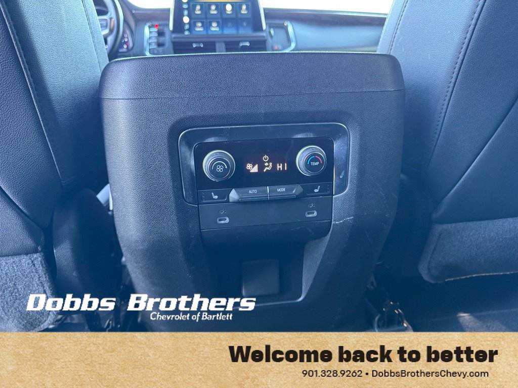 Used 2022 Chevrolet Suburban LT w/ LT Signature Package AWD/4WD image 36