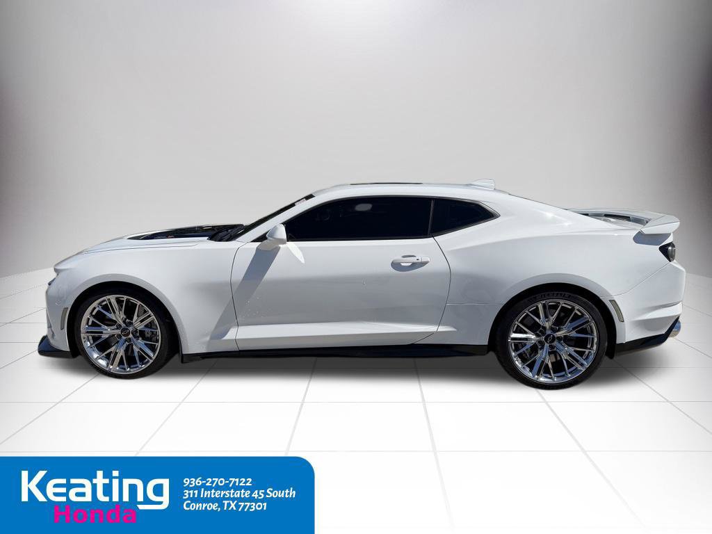 Used 2023 Chevrolet Camaro ZL1 RWD image 9