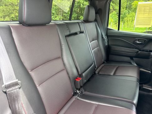Used 2023 Honda Ridgeline Black Edition image 34