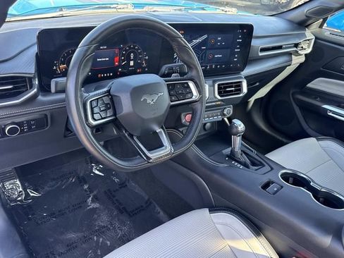 Used 2025 Ford Mustang GT RWD image 6