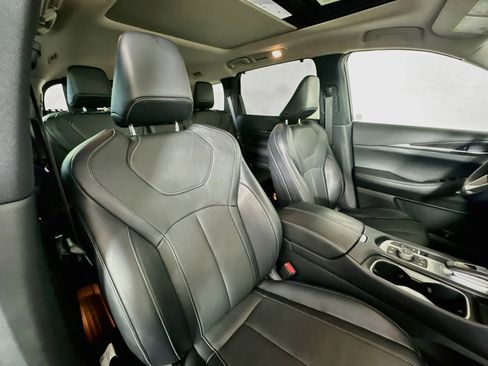 Used 2023 INFINITI QX60 Sensory w/ Vision Package AWD/4WD image 30