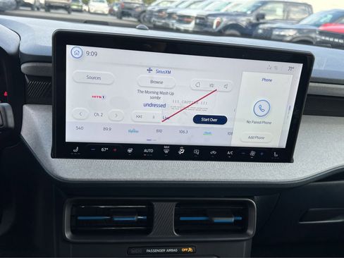 New 2025 Ford Maverick XLT w/ XLT Luxury Package image 18