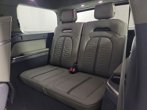 Used 2023 Rivian R1S Adventure AWD/4WD image 22