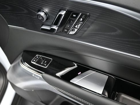 New 2026 Cadillac Lyriq Premium Sport image 33