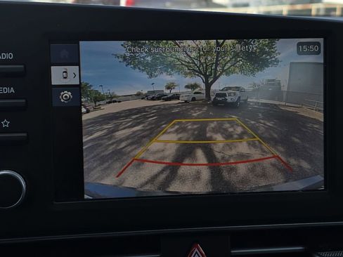 Certified 2024 Hyundai Elantra SE image 22