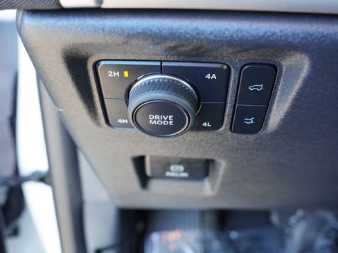 Certified 2025 Ford Expedition Max Active image 28