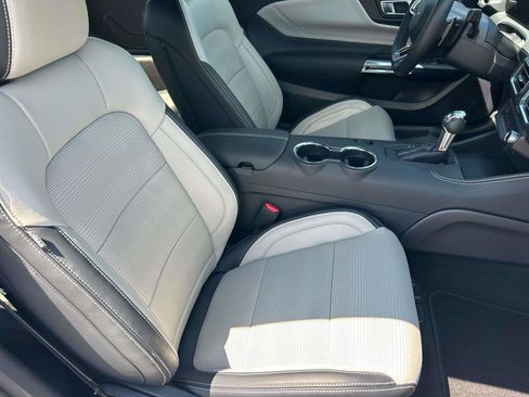 Used 2025 Ford Mustang GT Premium RWD image 21
