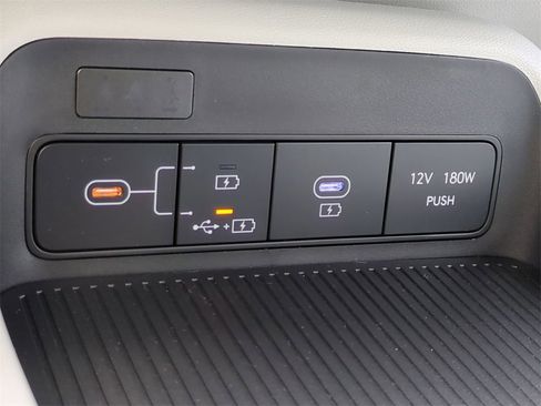 New 2026 Hyundai Kona SE image 24