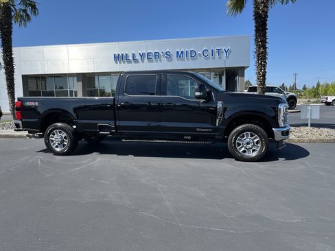 Used 2025 Ford F350 Lariat w/ Camper Package AWD/4WD image 2