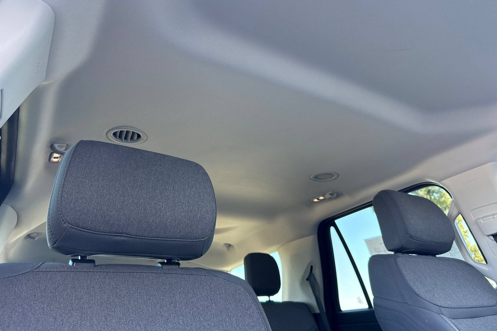 Used 2025 Ford Expedition Active AWD/4WD image 22