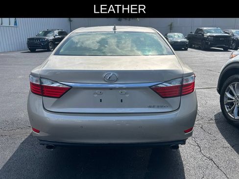Used 2015 Lexus ES 350 w/ Premium Package FWD image 6