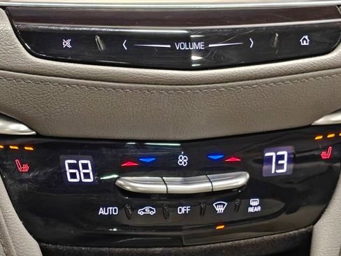 Used 2018 Cadillac XT5 Luxury image 8