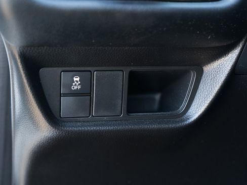 Certified 2025 Honda HR-V EX-L image 41