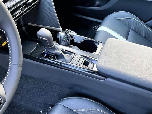 New 2026 Toyota Camry SE image 7