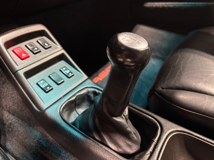 Used 1995 Porsche 911 Carrera 4 AWD/4WD image 17