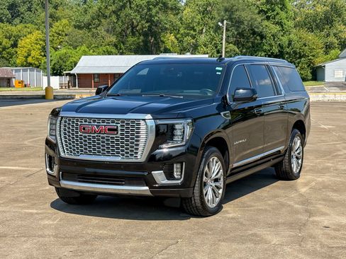 Used 2023 GMC Yukon XL Denali w/ Max Trailering Package AWD/4WD image 5