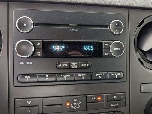 Used 2015 Ford F250 XL w/ XL Value Package AWD/4WD image 23