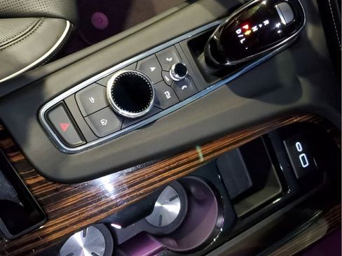 Certified 2023 Cadillac Escalade Premium Luxury image 40