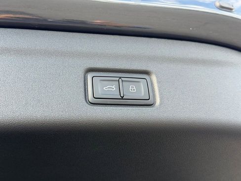 Certified 2025 Audi Q6 e-tron Premium Plus w/ Premium Plus image 18