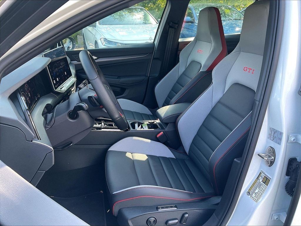 New 2026 Volkswagen GTI SE FWD image 11