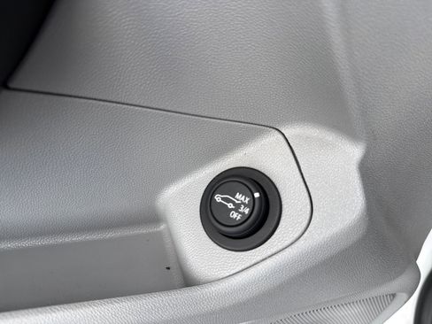 Used 2020 GMC Terrain SLT w/ Preferred Package image 27