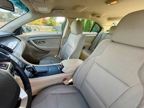 Used 2013 Ford Taurus SEL image 10