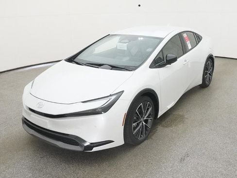 New 2025 Toyota Prius XLE image 5