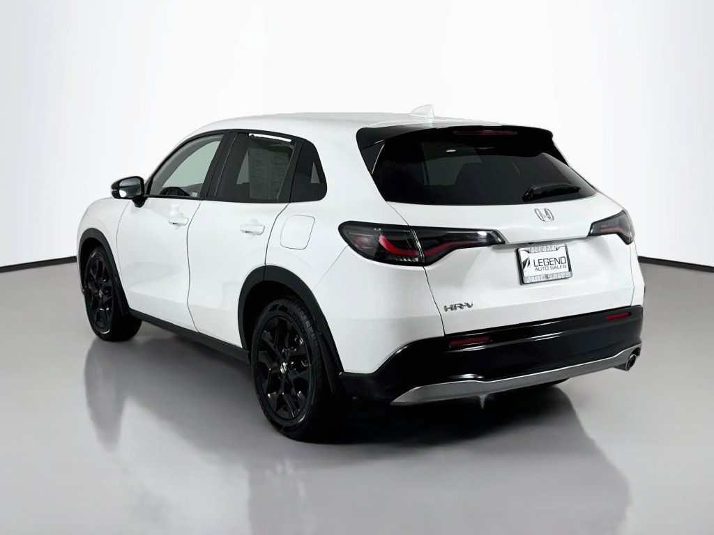 Used 2023 Honda HR-V Sport image 7