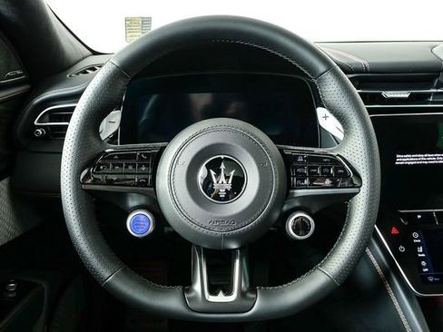 New 2025 Maserati Grecale GT AWD/4WD image 9