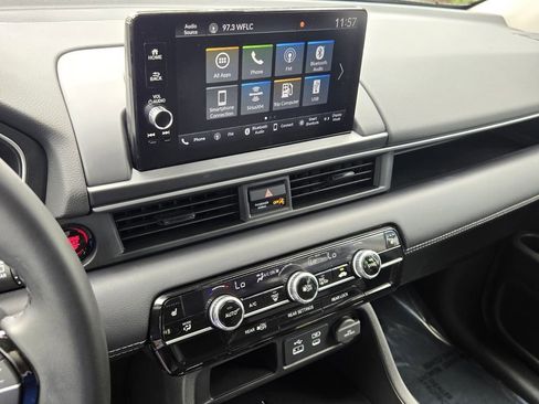 Certified 2025 Honda Pilot EX-L image 18